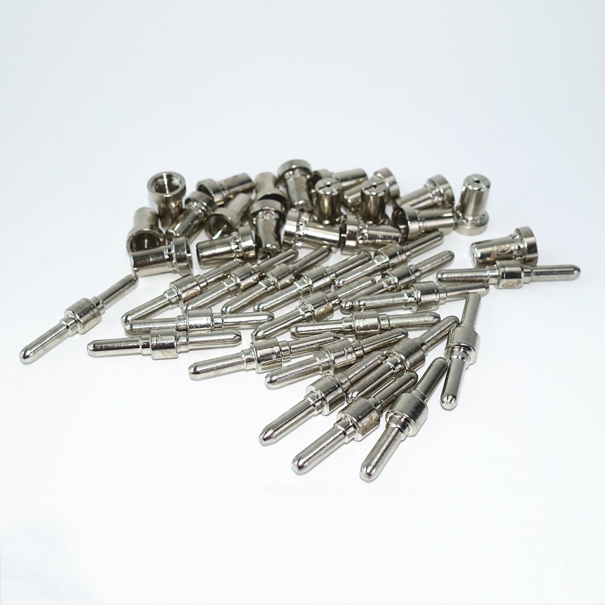 40pcs Plasma Cutting Torch Consumable Cutting Extended Long Plasma Cutter Kit 40A PT31 Plasma Torch Tip Electrode Nozzle