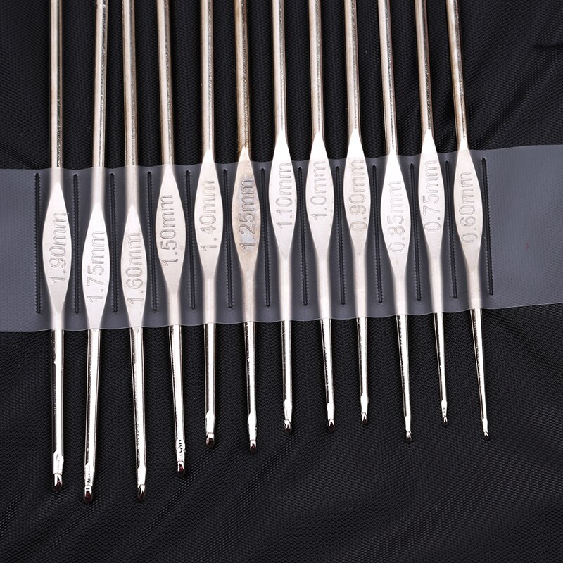22 PCS / Lot Yarn Knitting Crocheting Mix Sizes Crochet Hook Needles Stitch Markers Gauge Crochet Needles Set Knitting Tools