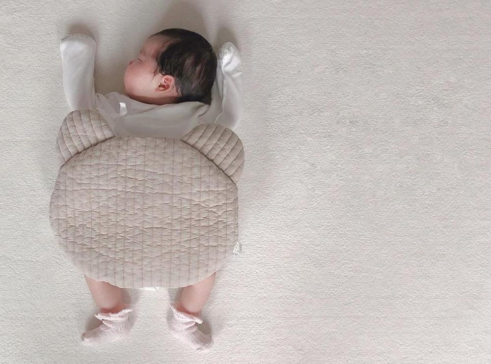 Quilting baby kudde barn mjuk kudde bomull kuddar koreanska baby sängkläder spjälsäng soffa tillbehör för baby rum plantskola dekor: Beige björn