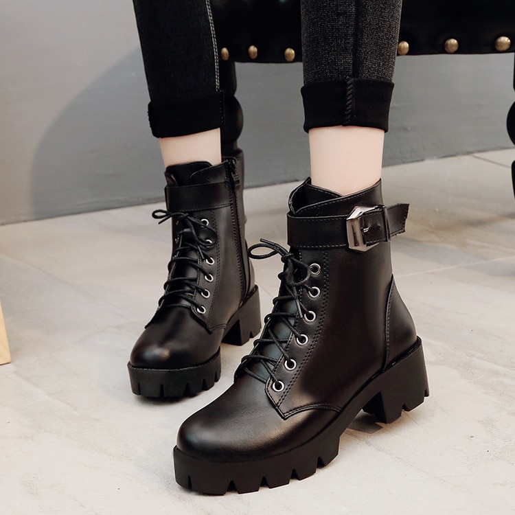 Buckle Motorcycle Boots Women British Style Ankle Boots Gothic Punk Low Heel ankle Boot Winter Women Shoe Plus Size