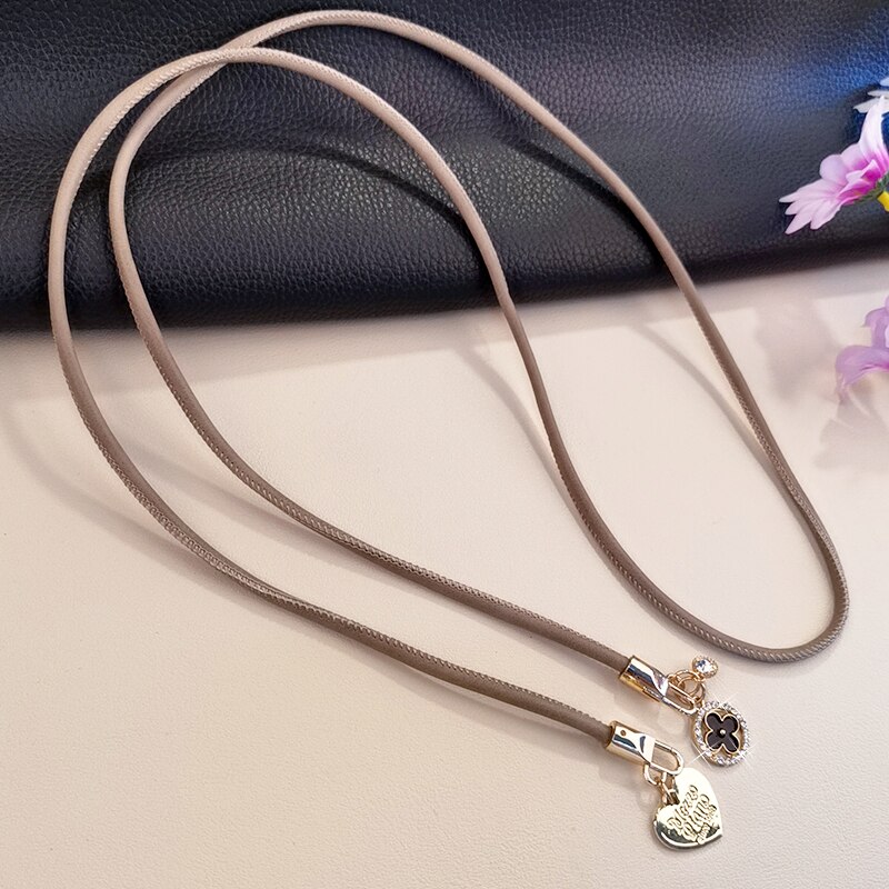 Crossbody Ring Diamant Vier-Leaf Camera Houders Toetsen Lanyard Charm Strap Clover Lederen Lanyard Mobiele Telefoon Lanyard Voor Iphone: Silver / Gray