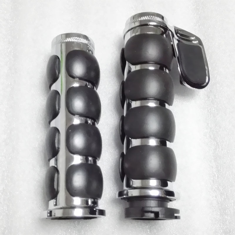 1" Chrome Handlebar Hand Grips For Suzuki Intruder Volusia VS VL 700 750 800 1400 1500 Boulevard M109R M90 C50 C90