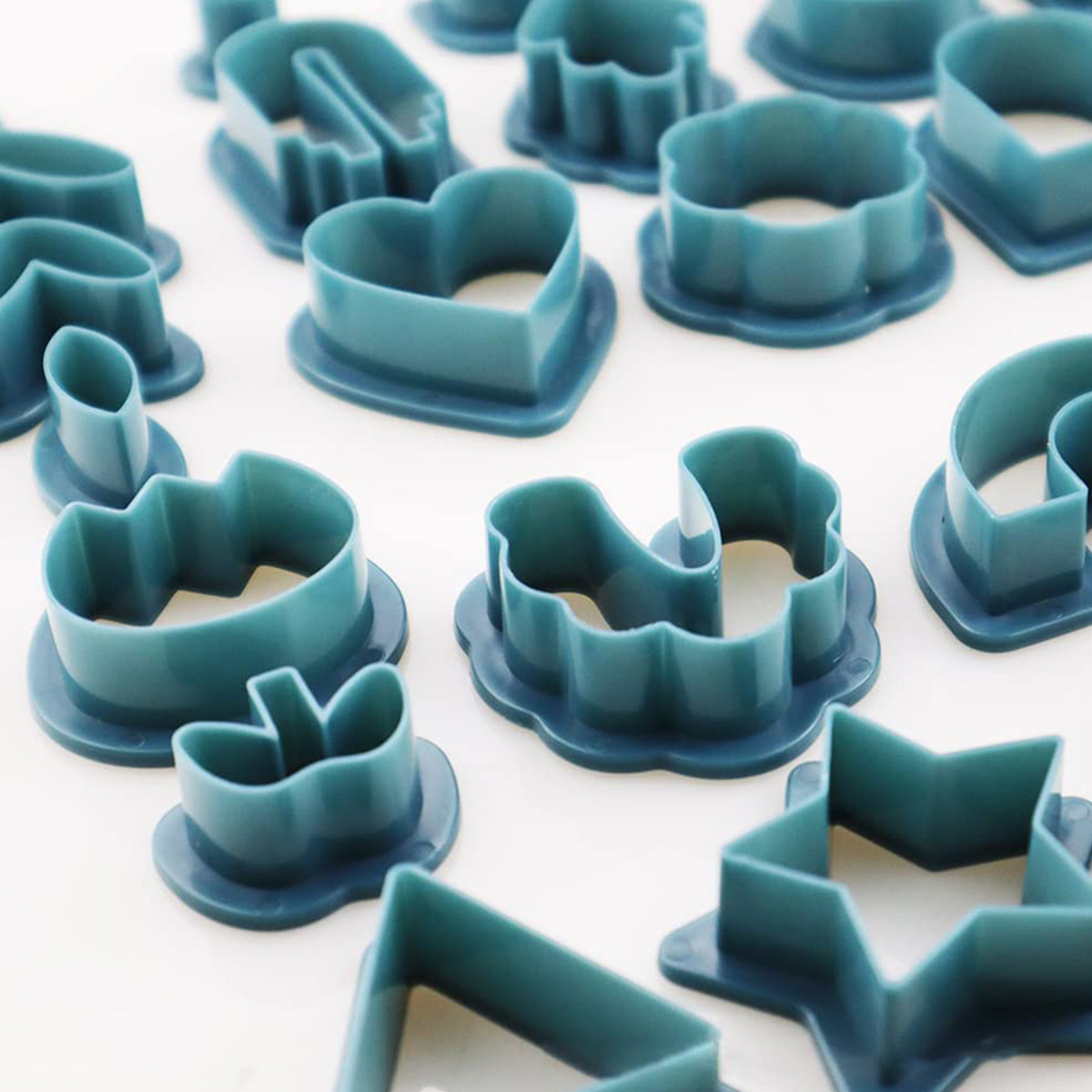 Set van 24/142/193 polymeerklei uitstekers, plastic klei oorbellen uitsteker, roestvrijstalen doe-het-zelf sieradenmal, accessoires voor het maken van oorbellen