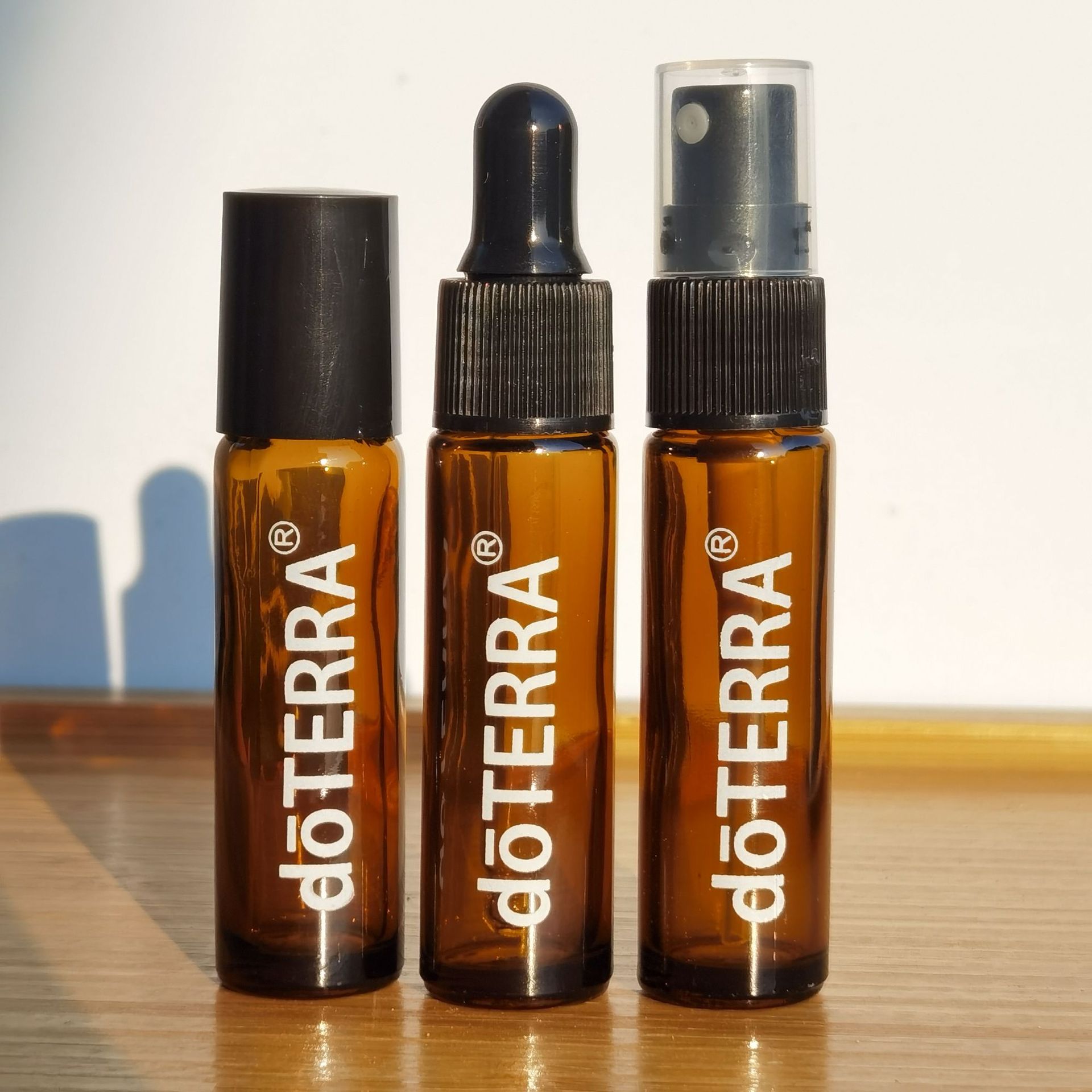 DoTERRA-caja de madera del almacenaje de aceite esencial, 25 compartimentos de almacenamiento, 15ML, 24 + 1 compartimiento, caja con pantalla de aceite esencial: 10ml 3Pcs C