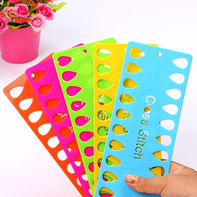 Cross stitch threading board suzhou embroidery special color plastic threading board winding board cross stitch winding board