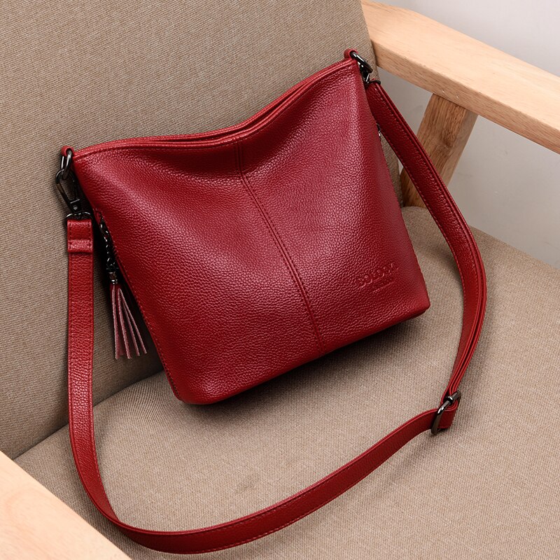 ladies hand bolsa small