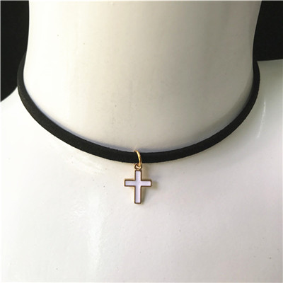Gargantilla gótica Retro, Collar Punk de terciopelo negro para mujer, Collar con colgante de Cruz corta, joyería, bisutería, al por mayor: Bronce antiguo plateado