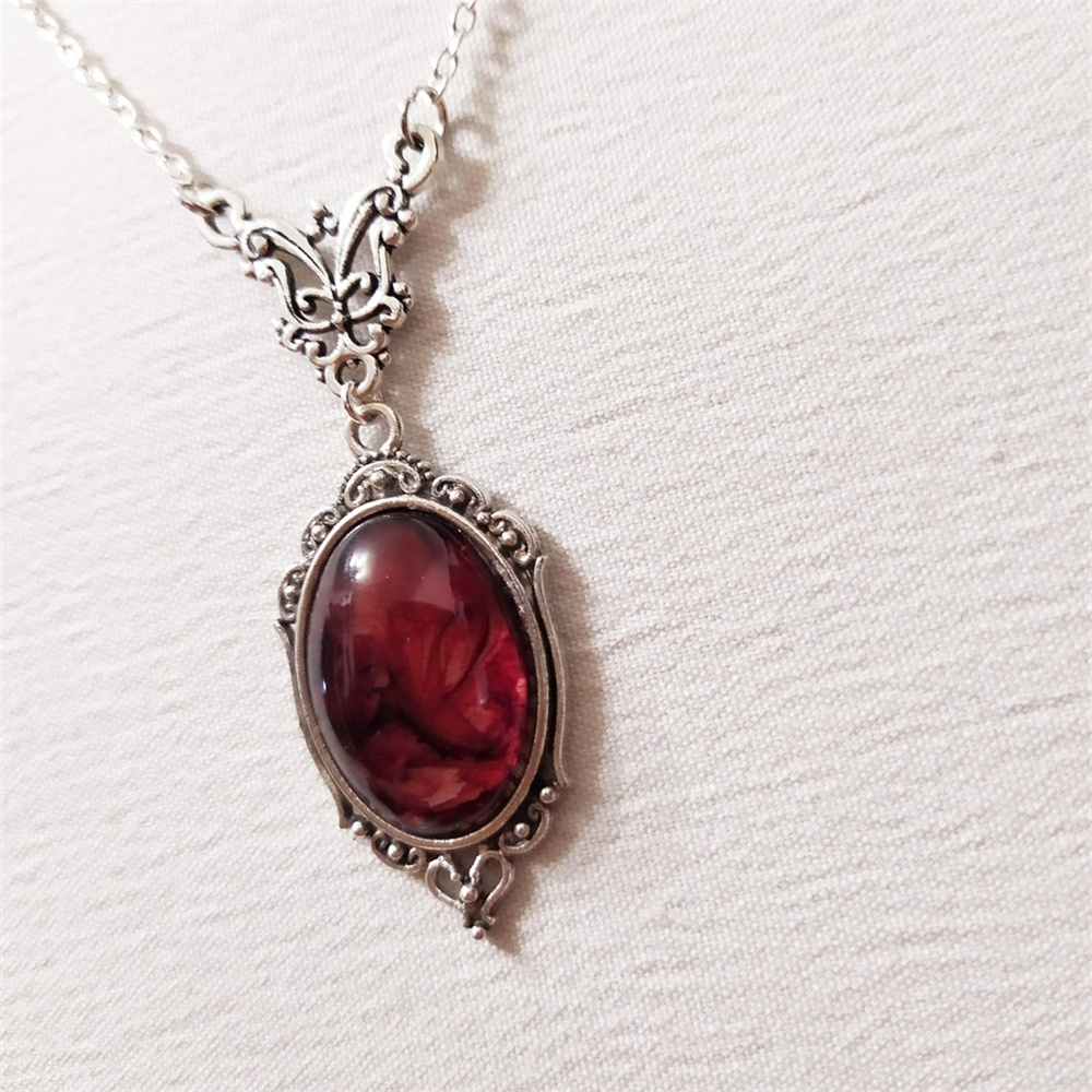 Gotische Bloed Rode Kwarts Charme Ketting Ovale Hanger Ketting Voor Vrouwen Halloween Vampier Reliëf Heks Sieraden Vintage Chokers