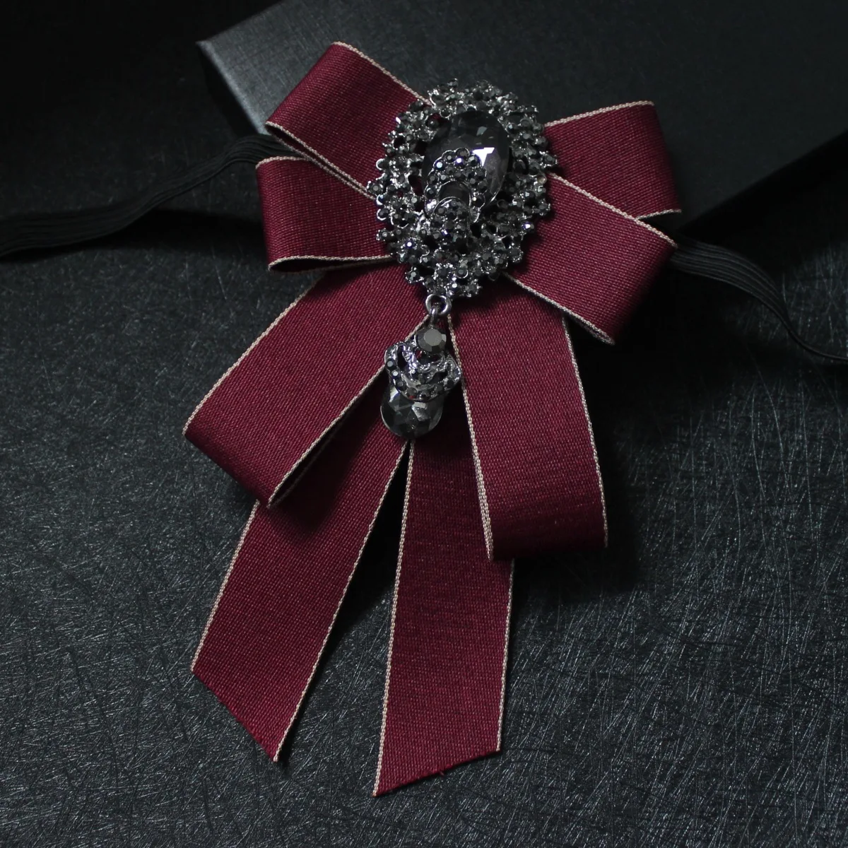 Retro ręcznie robiona wstążka muszka broszka dżetów kryształowy krawat męski garnitur kołnierz koszuli Pin Luxulry taśmy biżuteria akcesoria: Jasnożółty Kolor