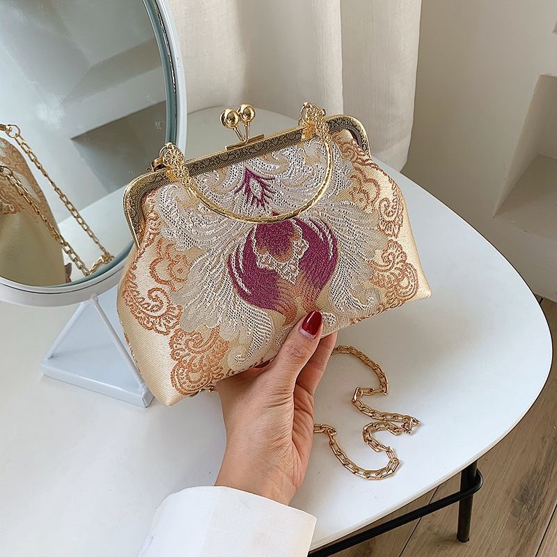 Mode Vrouwen Borduren Avondtasje Creatieve Chinese Stijl Handtas Partij Clutch Bags Keten Messener Tassen Kleine Shell Tas