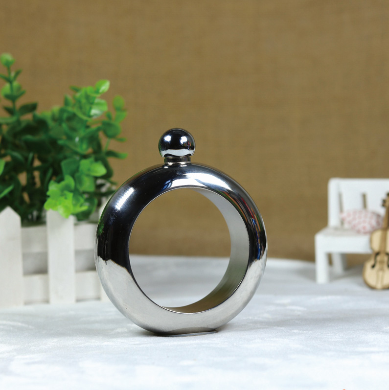 Offre spéciale Bracelet jonc Portable hanche fiole ronde Chic Bracelet de vin bouteille d'alcool 3.5 oz whisky Vodka swig mini fiole: B