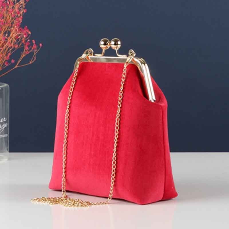 shinning velvet luxury women DIY shoulder bag kiss buckle metal frame 17x19x7cm: Red / material bag