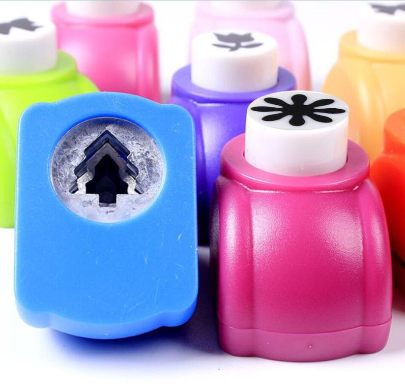 Kawaii Embossing device Circle flower punch DIY craft hole punch puncher Kids scrapbook paper student kids Supply Randomly