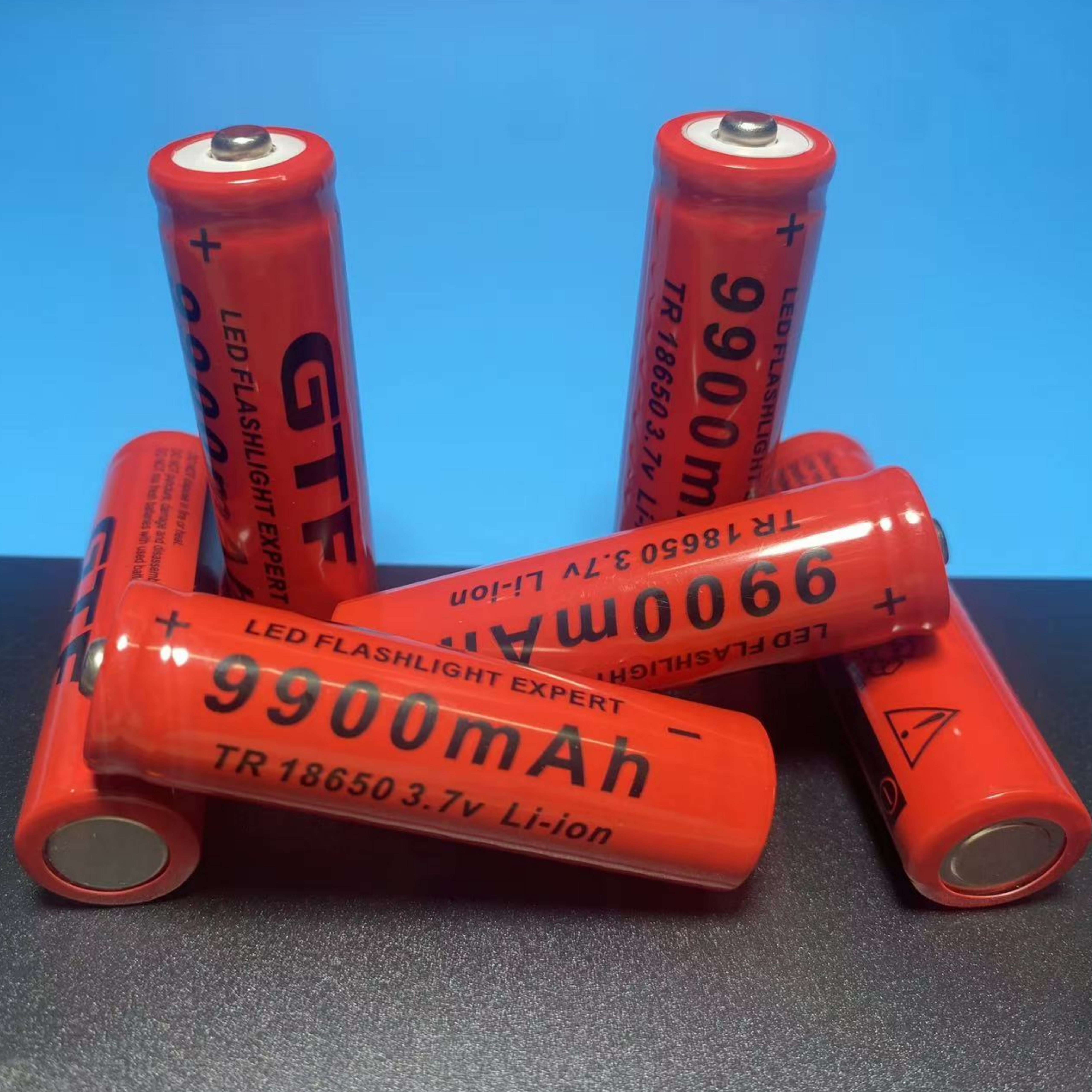 Batteria ricaricabile agli ioni di litio 18650 da 3,7 V Ampia compatibilità con torce elettriche, power bank e gadget portatili Alta qualità e durevole