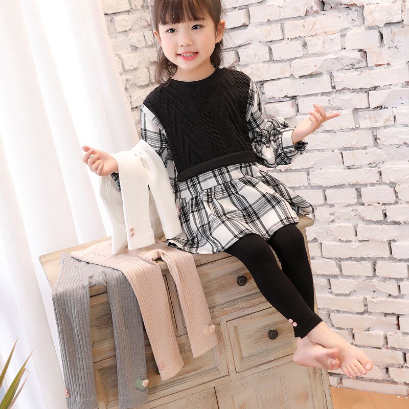 2021 primavera e autunno strisce verticali a 4 colori leggings per gatti in cotone lavorato a maglia per bambini pantaloni a nove punte per bambini