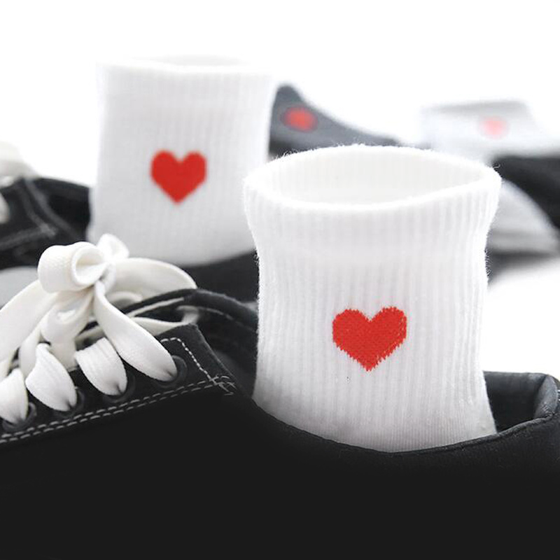 Japanese Women Socks Cotton Novelty Love Heart Pattern Cute Socks Ladies Hiphop Sports Cool Socks Harajuku Accessories