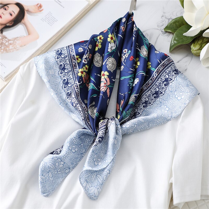 Skjerf til damer silke firkantet hode pakke inn hals hals skjerf kvinner foulard sjal lommetørkle blomstertrykk bandana: Fj144- kongeblå