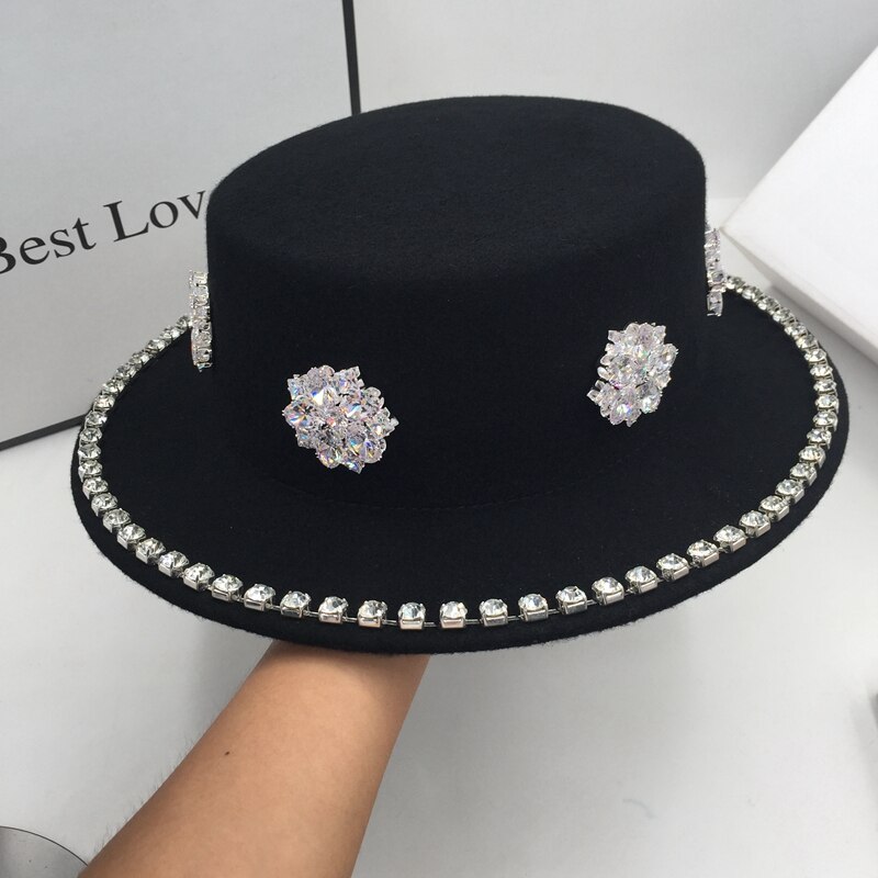 Fedora inverno lã diamante flor britânico chapéu liso para mulher ins vento restaurar antigas formas de francês preto diy artesanato