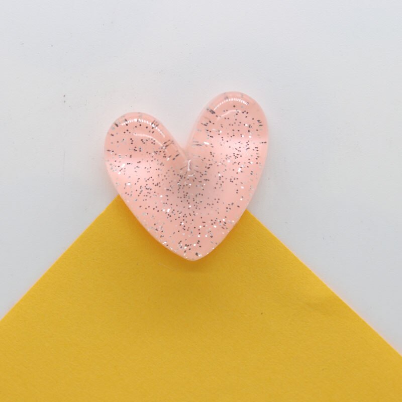 30mm fridge magnet pink shinny heart kids like girl like decoration magnetic sticker paper fixer paste art cafts: B model