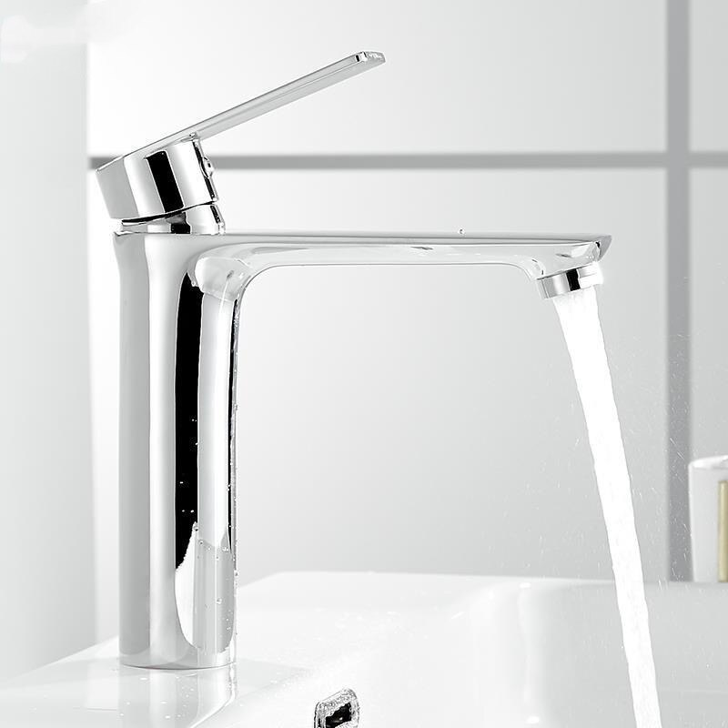 Bathroom Faucet And Cold Water Mixer Tap Sink Faucet Black Golden Color Toilet Tapware Bathroom Accessories: Silvery short