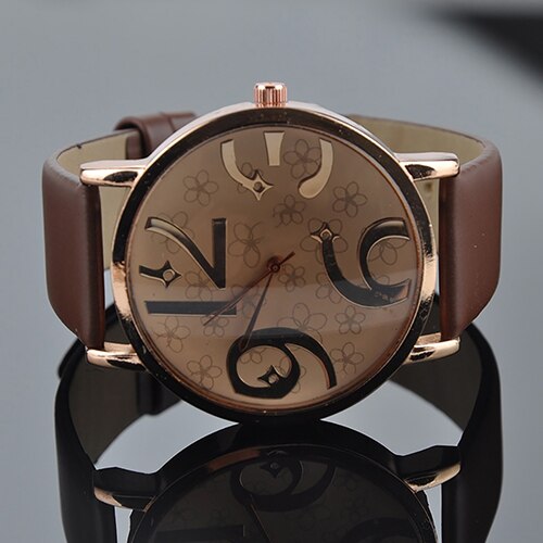Unisex store arabiske tal analogt quartz-armbåndsur i imiteret læder: Brun