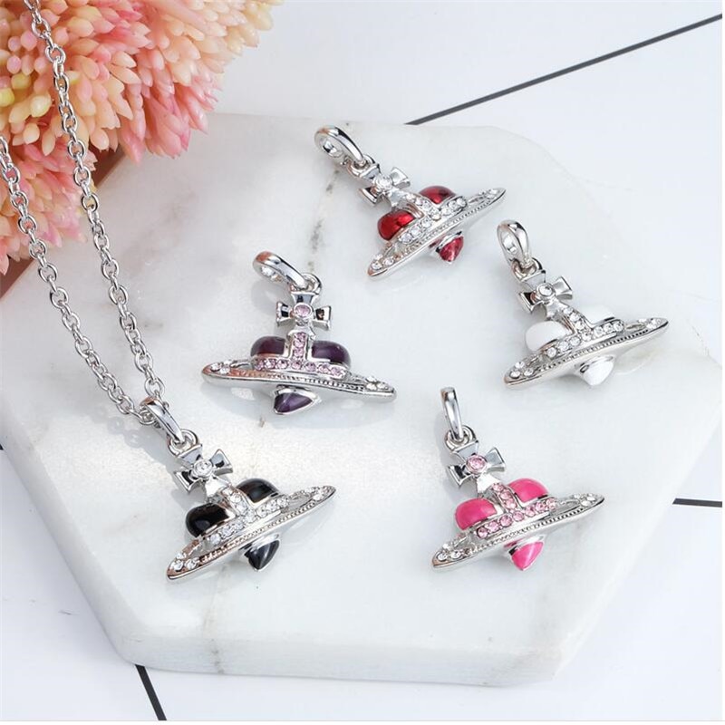 Nuova Personalità Fredda di Cristallo Saturn Collana A Catena Per Le Donne Brillante Zirconia Cuore Pianeta Pendente Della Collana Del Choker Dei Monili del Regalo