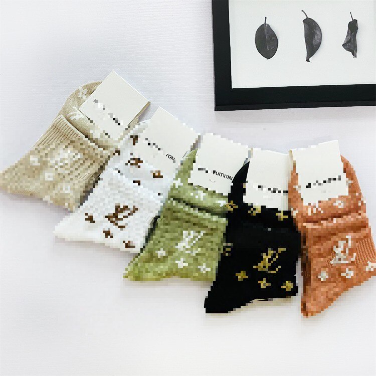 fall/winter product trendy socks, women's cotton trendy socks: 1