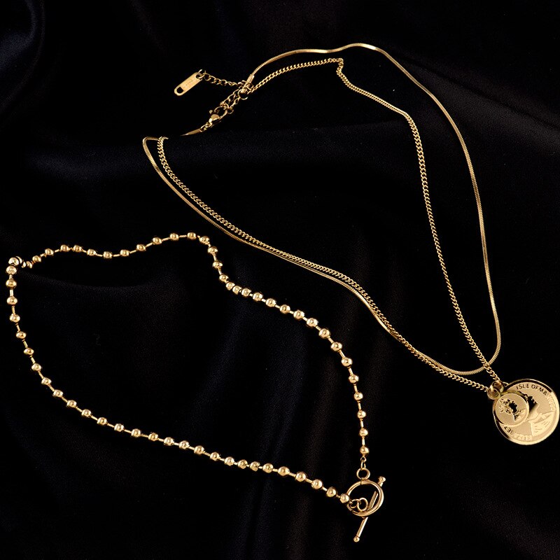 Necklace for women, red network, new exquisite necklace, european and american style necklace for women, new necklace for women: Golden