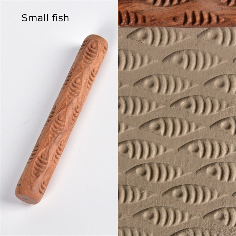 Træhåndtag keramikværktøj blomsterreliefruller til rullestempelmønsterrulle: Små fisk