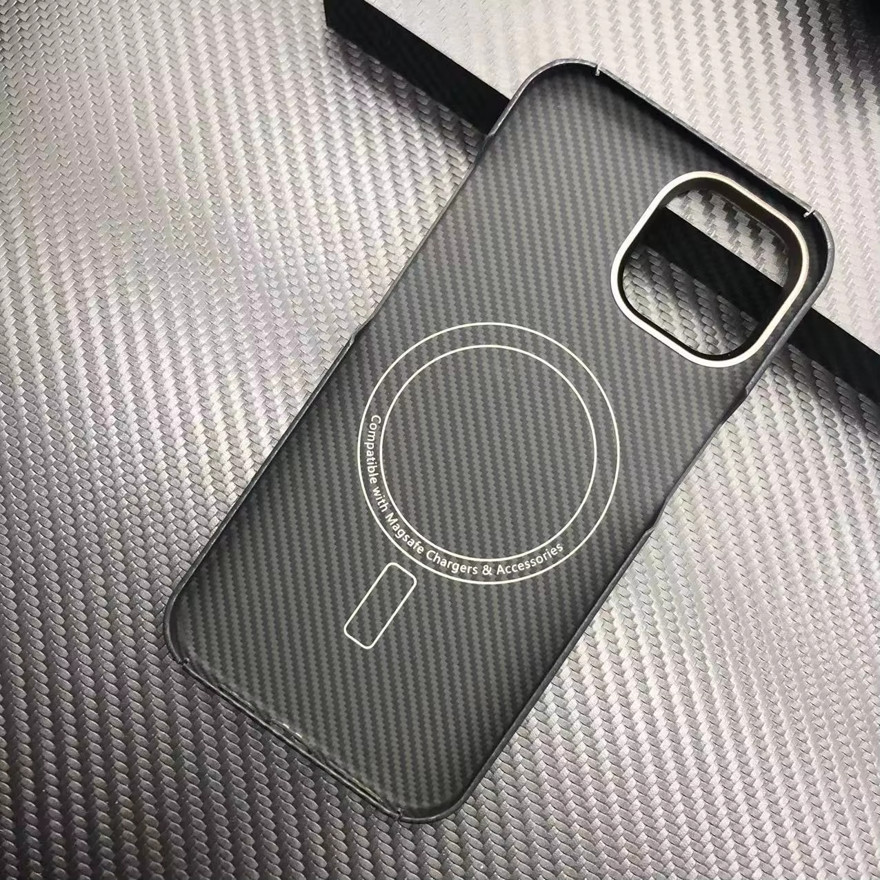Coque en Fiber de carbone véritable pour iPhone 13 14 15 Pro Max, avec housse de téléphone MagSafe Kevlar, étui en Fiber d'aramide pour iPhone 15/14/13