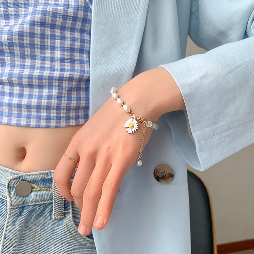 Koreaanse Ovale Parel Opaal Kleine Daisy Bloem Armbanden Voor Vrouwen Sieraden Verstelbare Eenvoudige Armbanden Sieraden