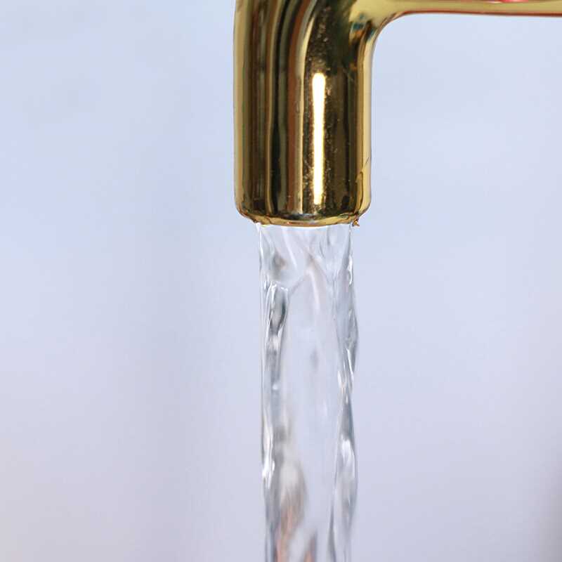 Magische kraanlamp kleurrijke magische kraan persoonlijkheid waterkolomlamp sfeerverlichting led waterkoker