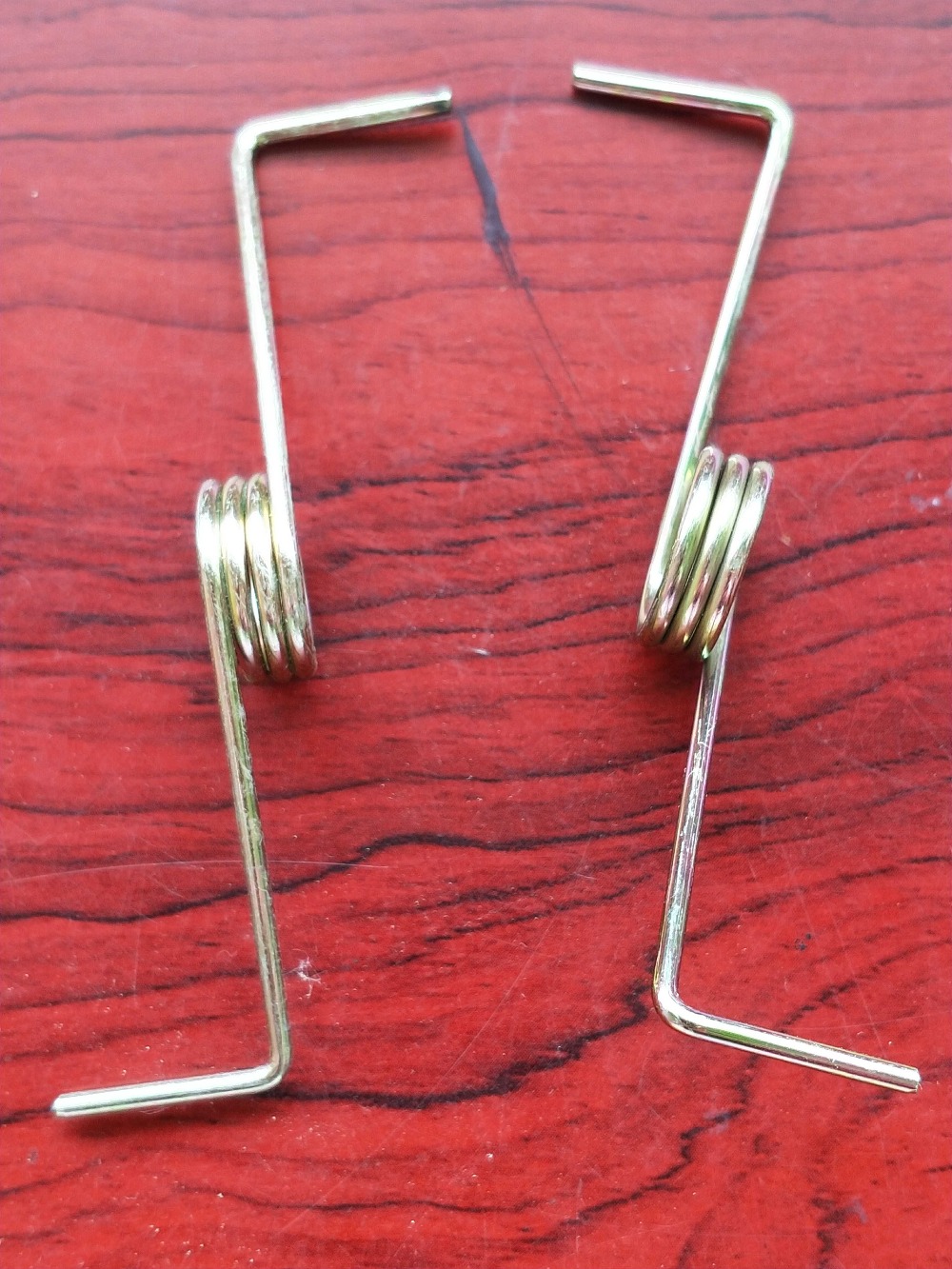 Open and close spring of semi-automatic washing machine