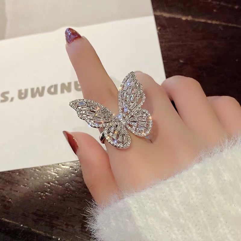 Luxury Female White Adjustable Ring Charm Silver Color Animal Wedding Rings For Women Cute Bridal Big Butterfly Engagement Ring