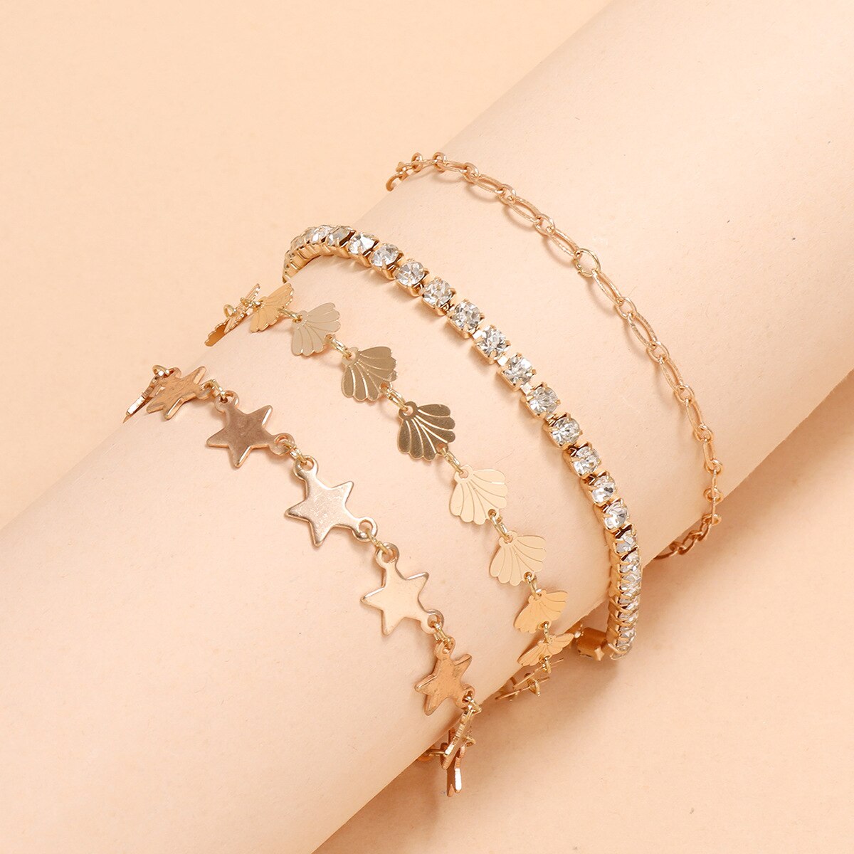 Armbanden met bedels van legering in goudkleur, sterren en schelpen, set van 4 , armbanden met strasssteentjes voor dames, sieraden en handkettingen