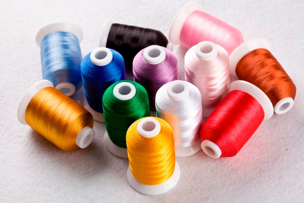 Simthread Polyester Borduurgaren 12 Kleuren 1100 Yards Voor Babylock Janome Singer Pfaff Husqvaran Bernina Machines