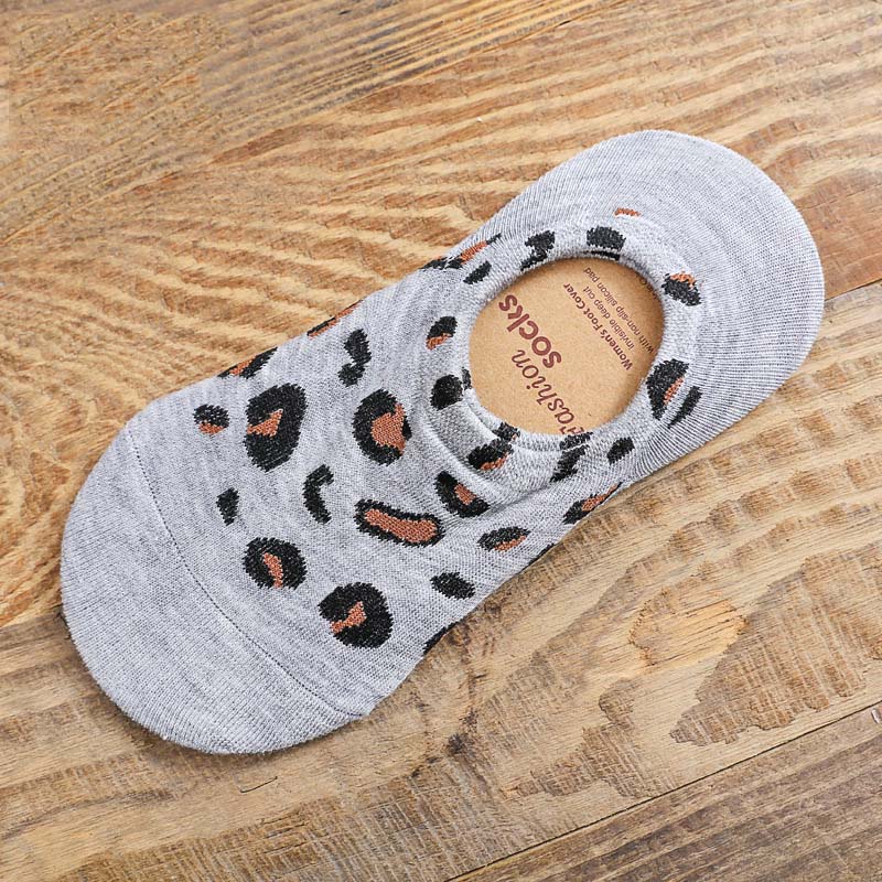 Harajuku afslappede strømper leopard dame ankelstrømper hvide bomuld åndbare sokker skridsikre usynlige bådstrømper calcetines: Lysegrå