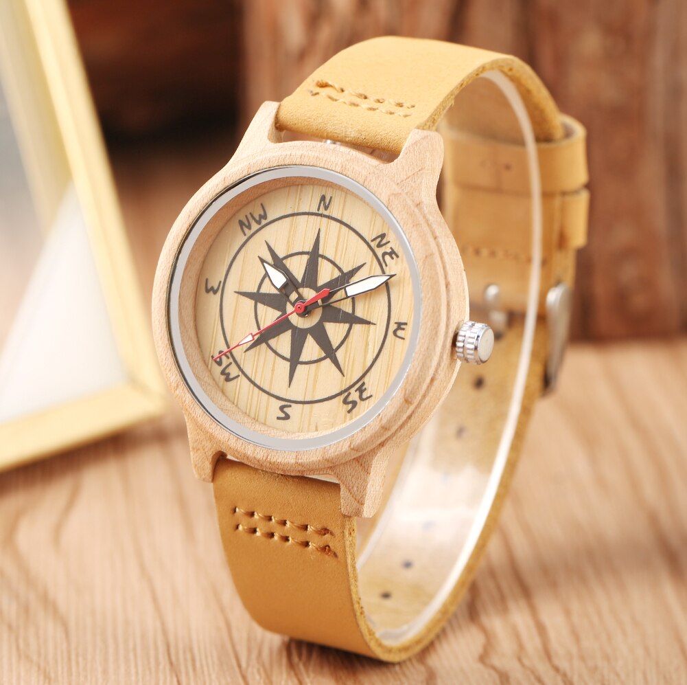Comfortabele leren band houten horloges voor vrouwen uniek kompaspatroon wijzerplaat voor mannen lichtgevende wijzers horloges van vrouwen