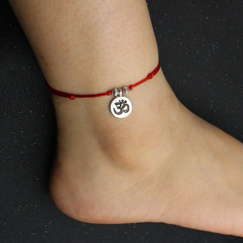 Schattige Beer Vrouwen Enkelbanden Eenvoudige Zilveren Kleur Metalen OM Lotus Boeddha Telescopische Rood Touw Barefoot Enkelbanden voor Vrouwen: OM