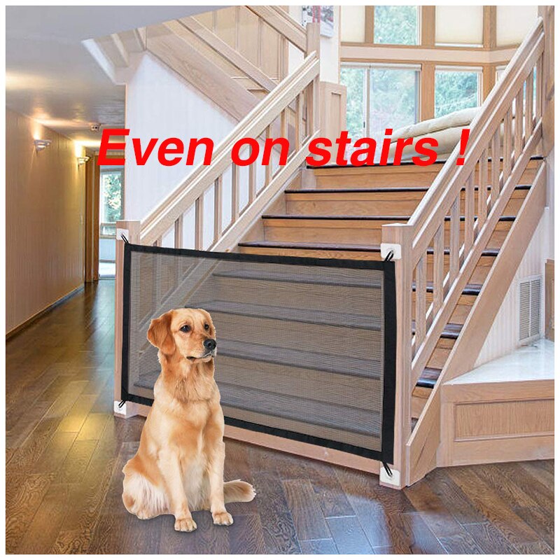 Hek voor huisdieren om te voorkomen dat honden de slaapkamer binnenkomen om honden te bewaken