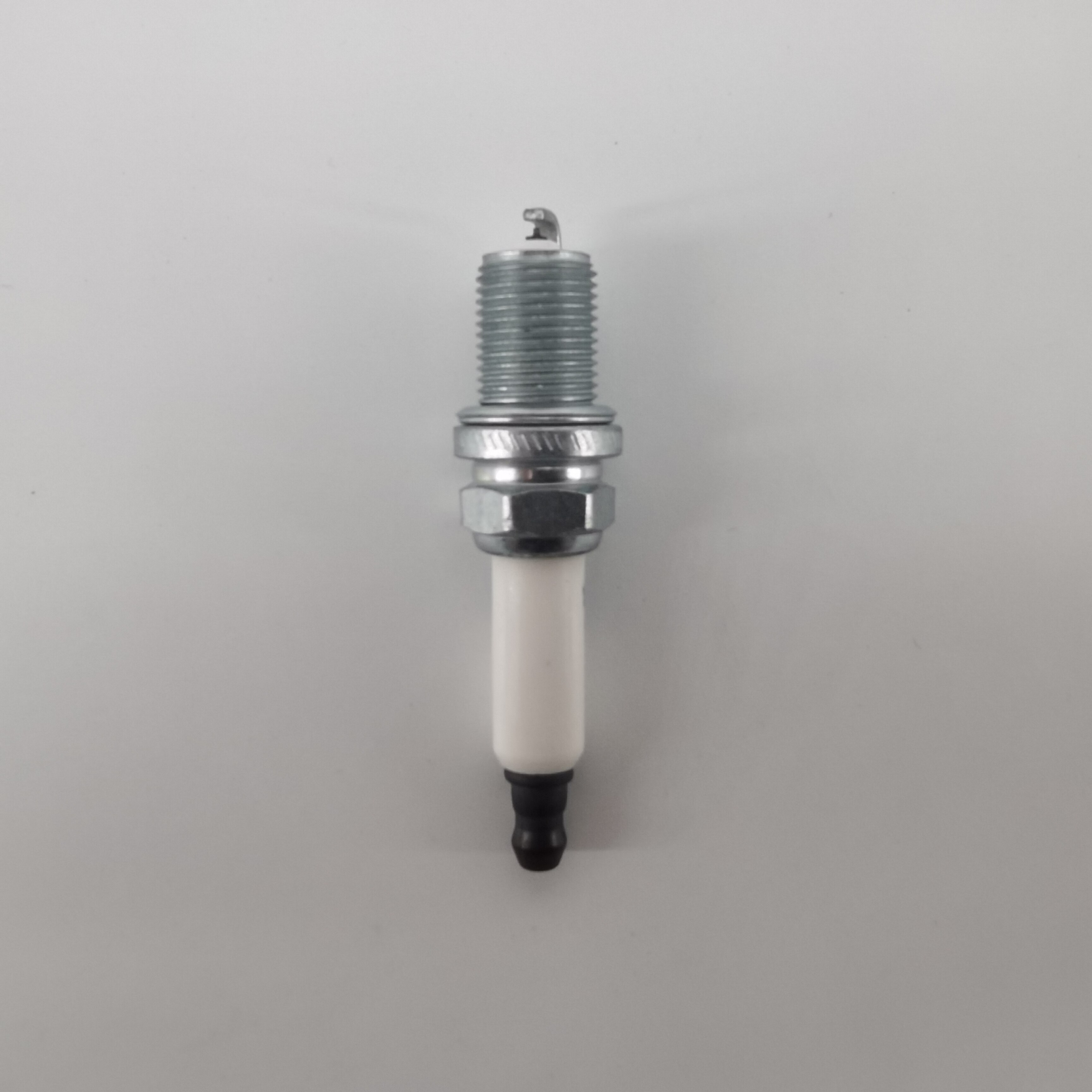 4 pcs a set spark plug for great wall haval H9 3707100WEC01