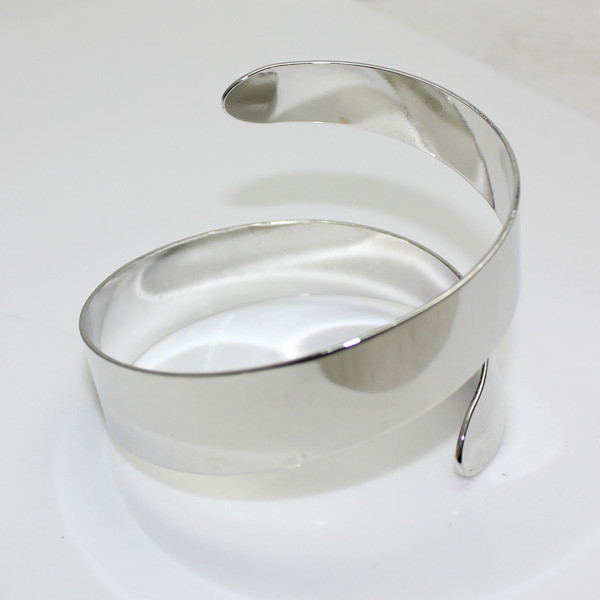 dernier bracelet bras et bracelet manchette simple or argent plaqué fil de fer réglable pour les femmes: Silver
