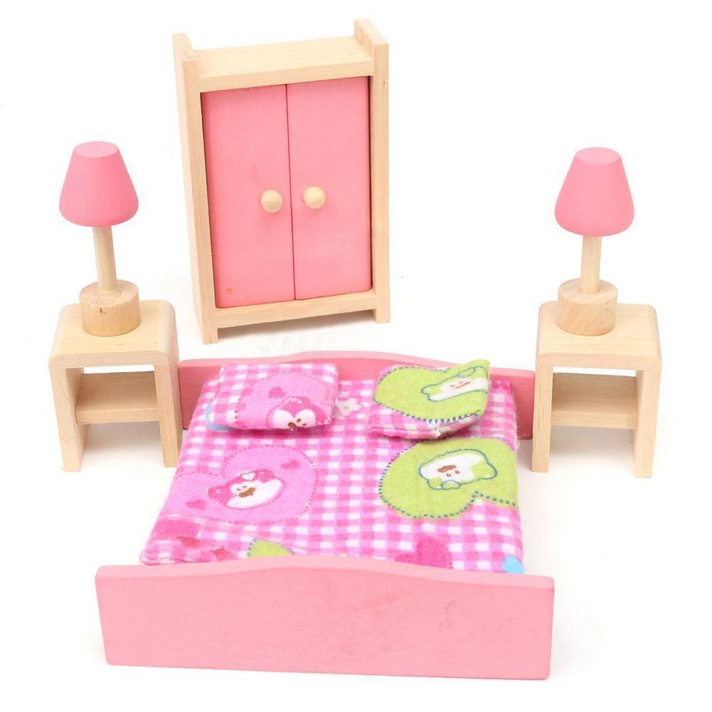 Dollhouse Furniture Double Bed with Pillows and Blanket Wooden Doll Bathroom Furniture Dollhouse Miniature Kids Child Play Toy: bedroom set