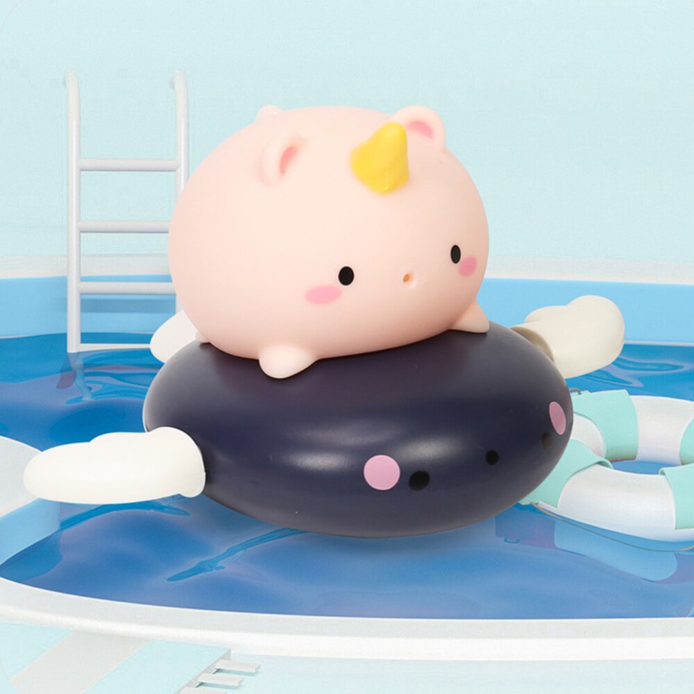 Niedliches spielzeug für die babyparty: aufziehmechanismus für tierfiguren, interaktives wasserspielzeug mit quetschfunktion für jungen und mädchen, robust und langlebig  b99: 03