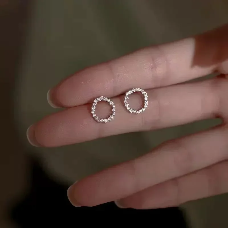 Collar de circón redondo de Plata de Ley 925 a la , Gargantilla con dije de estilo minimalista, colgante, de para joyería fina para mujer: Oro oscuro
