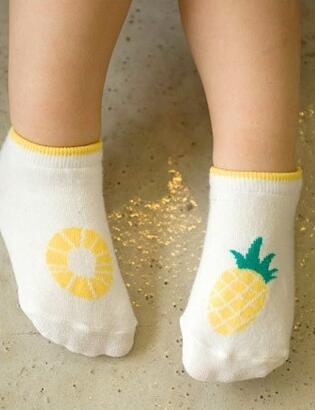 Calcetines de algodón con dibujos animados para niños y niñas, suaves, antideslizantes, con dibujos de sandía, piña, fruta, talla 0 a 4 años,: Pineapple / 12 meses