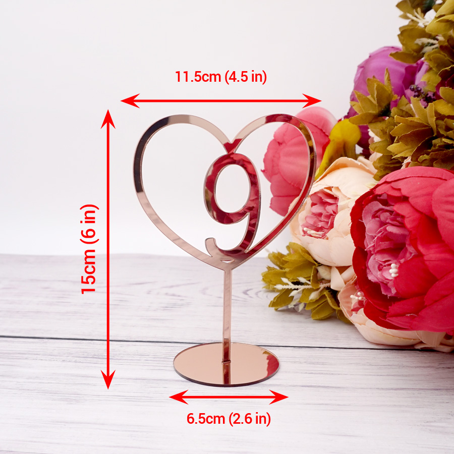Numéros de Table miroir acrylique en forme de cœur, 15cm de hauteur, avec support, Base, fournitures pour décoration d'hôtel, fête de mariage, événement