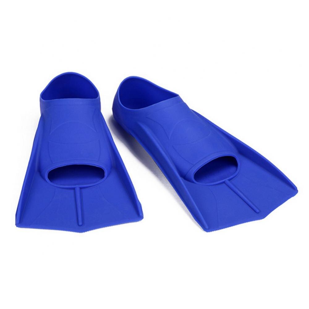 1 Pair Swimming Flippers Diving Snorkeling Surfing Foot Flippers Soft Silicone Foot Swimming Fins Beginner Swimming Equipment