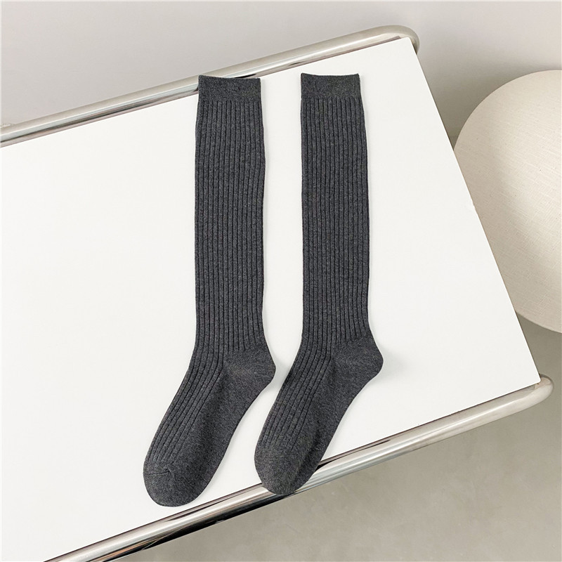Nuove calze da donna Tendenze primaverili Calzini alti al ginocchio stile preppy casual Calzini lunghi femminili di alta qualità in tinta unita comodi: Grigio scuro