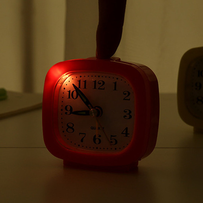 Mini Creativo Bella Piazza Piccolo Letto di Allarme Clock Compact Orologio Da Viaggio Portatile Per Bambini Scrivania Studente Orologio Orologio Della Decorazione Della Casa